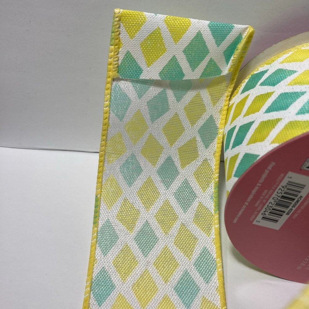 Wired Ribbon Spring Diamond 2.5" Yellow Green - Picture 4 of 13